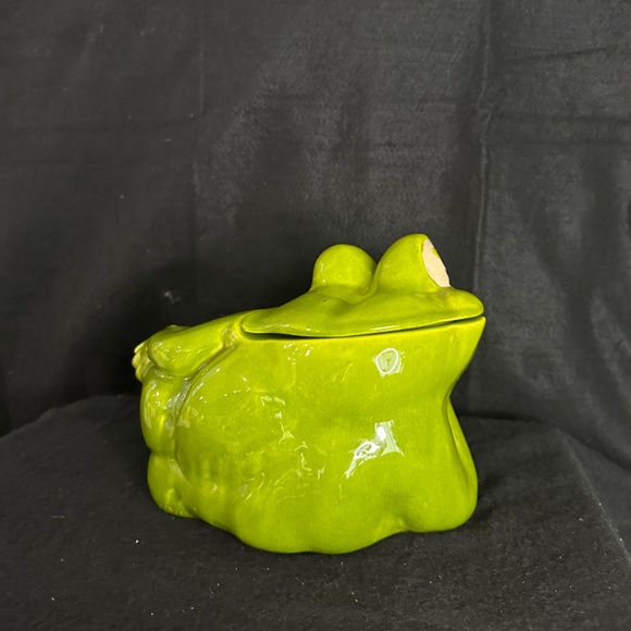 California Pottery, vintage ceramic frog cookie jar. - Picture 3 of 7